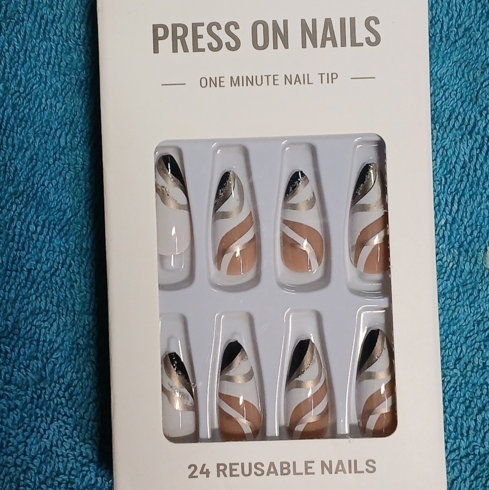 Brown gold white black reusable press on nails 24 piece kit new